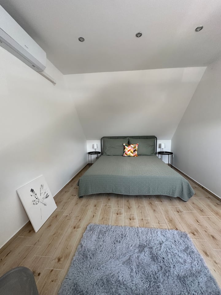 საძინებელი 4