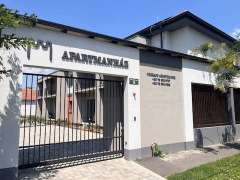 Várkapu Apartments SUN