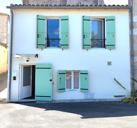 House in the Center of Town "Beautiful View"