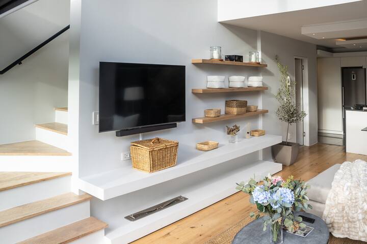 Apartment in Sea Point (With Inverter) gallery image 3