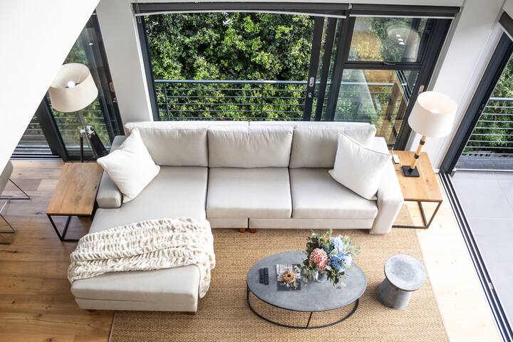 Apartment in Sea Point (With Inverter) gallery image 4