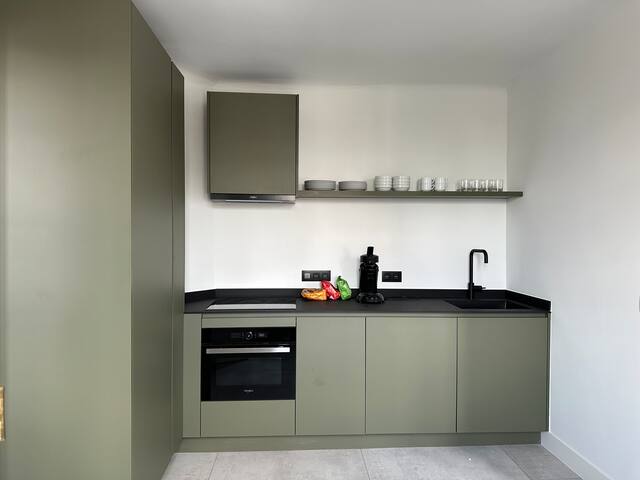 Smartflats – Oudaan 2-Bedroom apartment in Antwerp gallery image 4