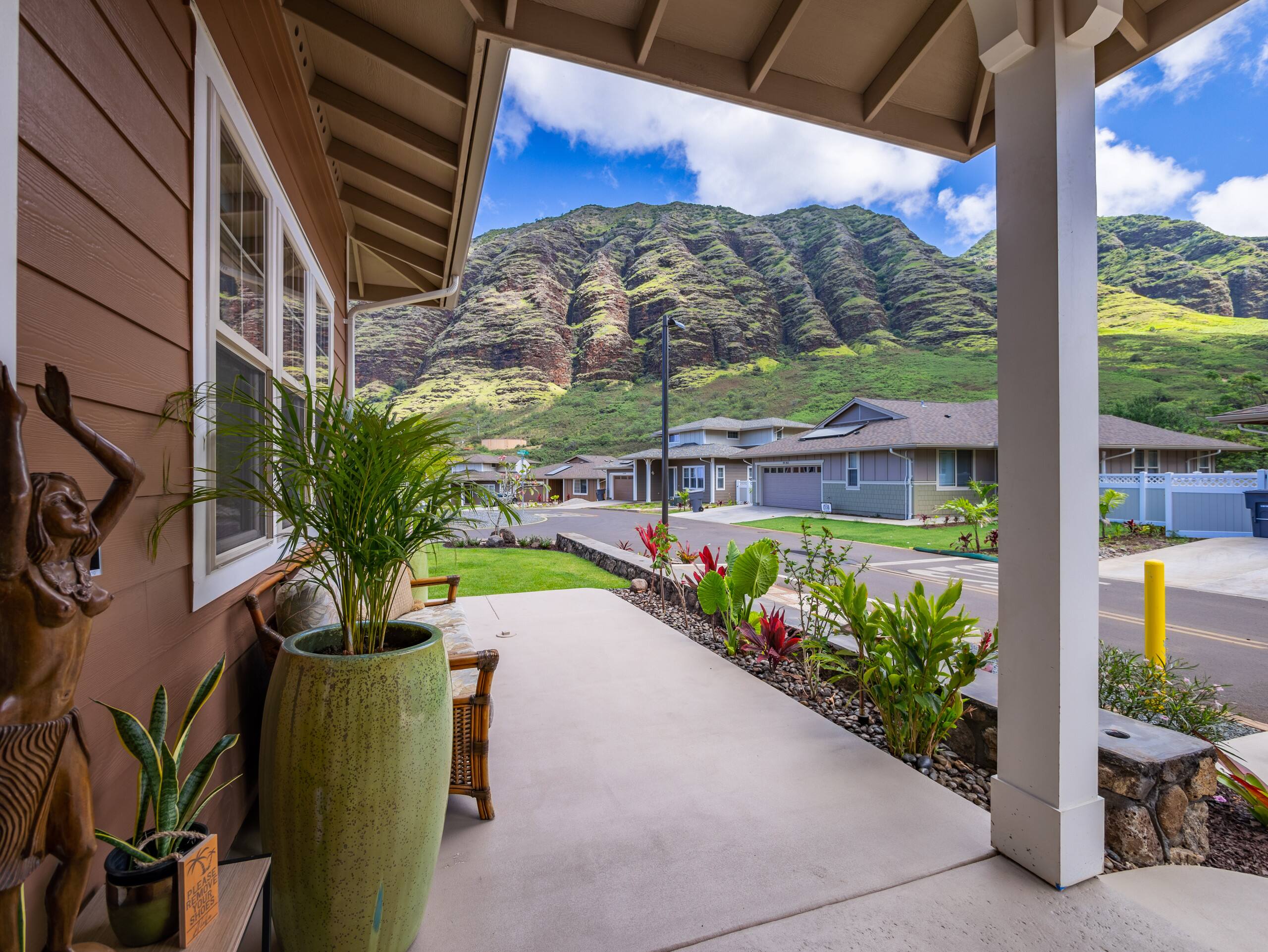 Home in Waianae · ★5.0 · 7 bedrooms · 9 beds · 6 baths - Image 416