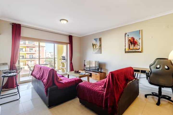 Family Apt W/pool, Parking & A/c T2 - Lagos