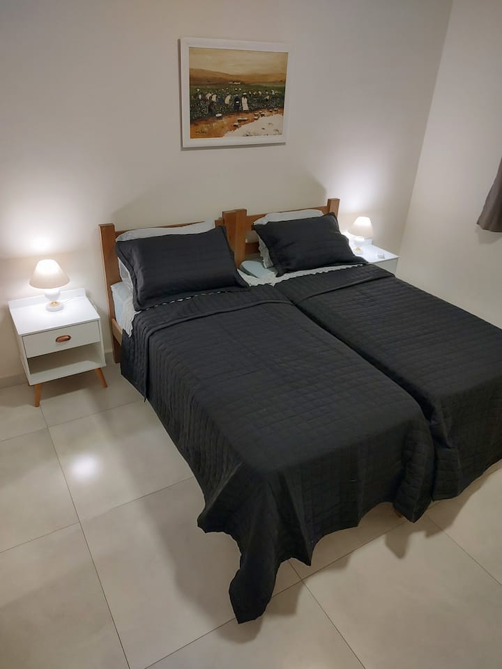 Dhomë gjumi 2
