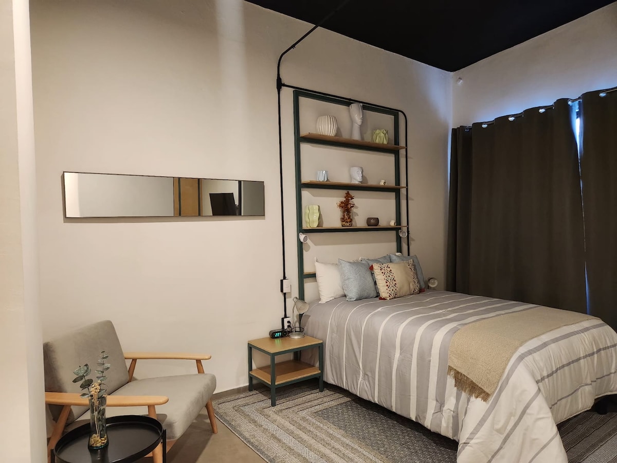 Hip Loft in Vibrant Tabacalera