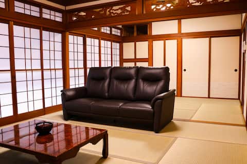 Entire Japanese Home｜Spacious for Families&Groups