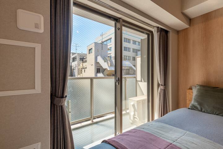 Downtown.Unforgettable journey#401 gallery image 5