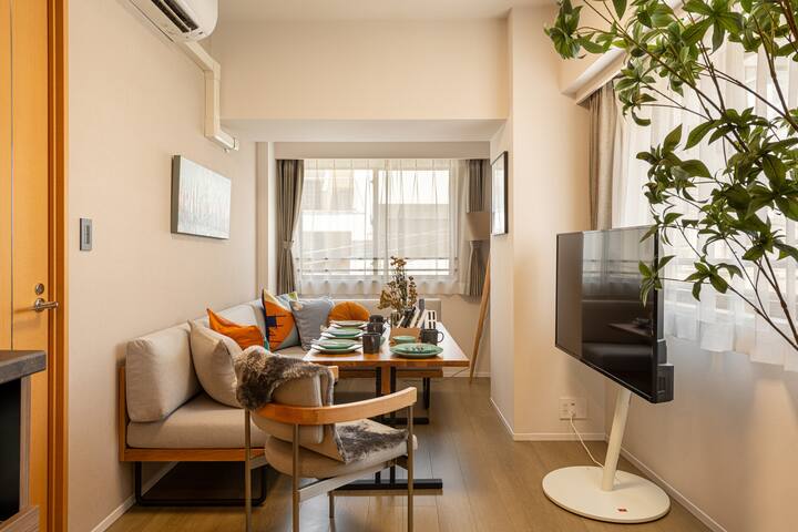 Downtown.Unforgettable journey#404 gallery image 3