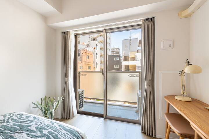 Downtown.Unforgettable journey#404 gallery image 4