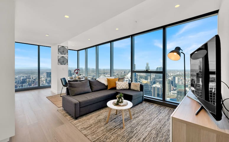 Panoramic NYE Fireworks 2BR/2BTH Subpenthouse