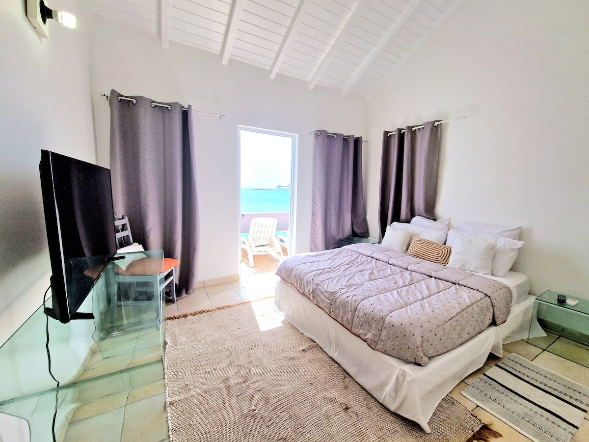 ห้องนอนใหญ่