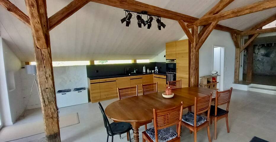 La Grange du Chanoz au bord du lac LOFT gallery image 2