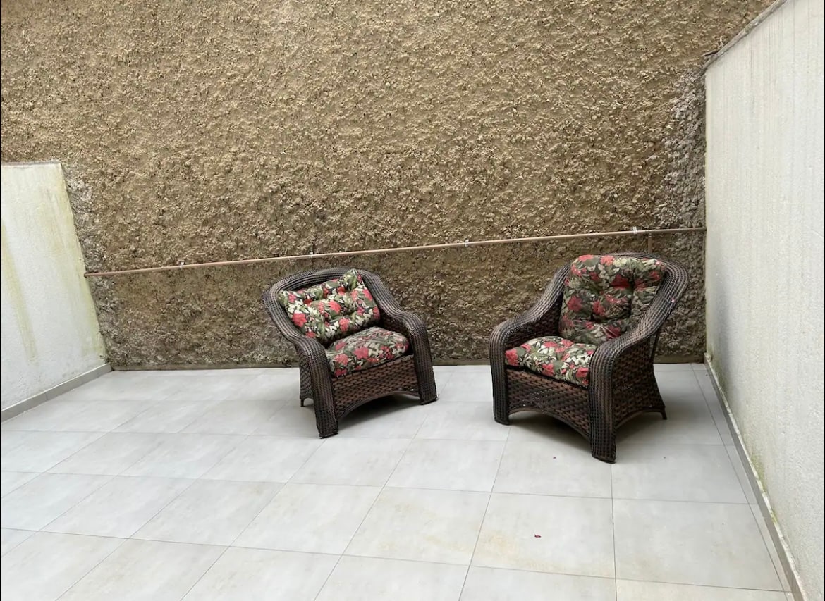 Top Airbnb: 06 Studio/Wi-Fi/Private area/TV/Parking space/Savassi em Funcionários
