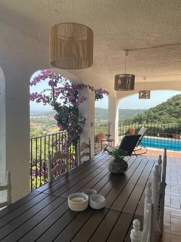 Big and quiet house in Costa Brava gallery image 3