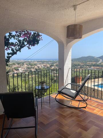 Big and quiet house in Costa Brava gallery image 4