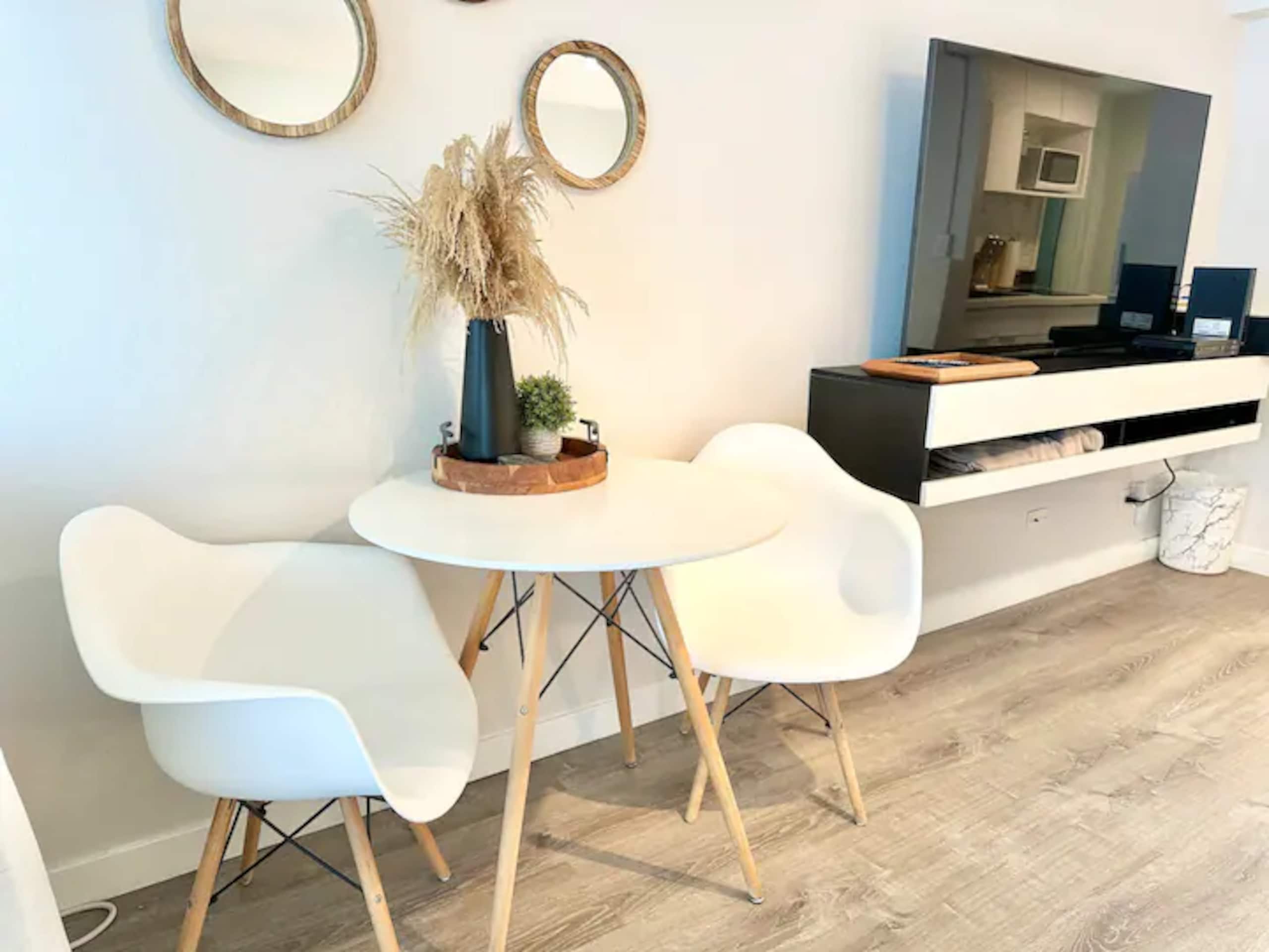 Cozy Studio - Renovated in Central Waikiki - Image 15
