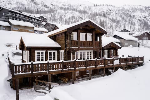 Alveseter 22 beds, 5 bathrooms, 8 bedrooms