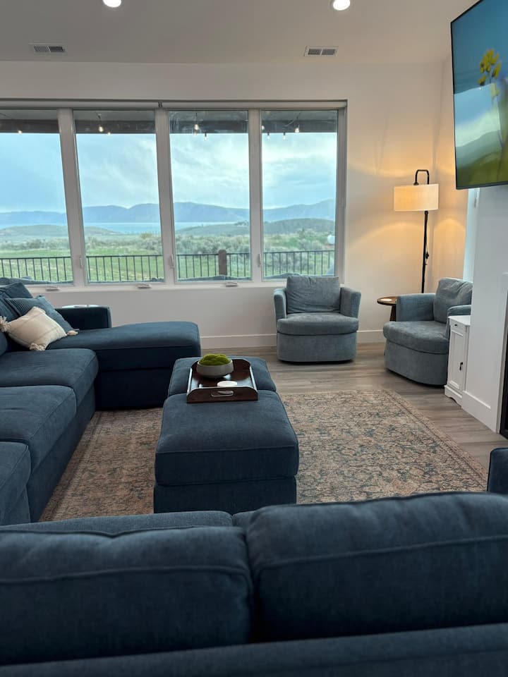 Ideal Beach Access-game Room-hot Tub-deck Views - Garden, UT