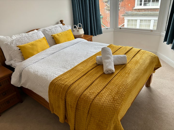 חדר שינה כפול עם חדר רחצה צמוד