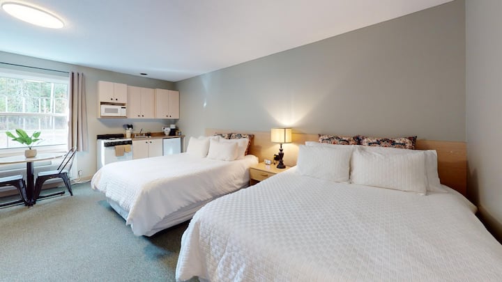 Lakeside Studio | Peaceful | Self Check-in - New Brunswick