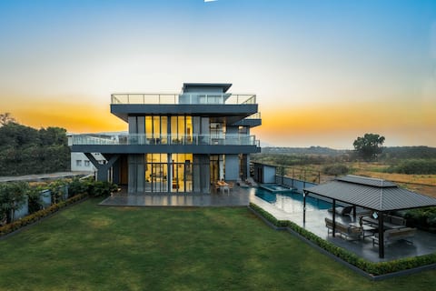 6BHK Pool+Jacuzzi Lux Villa | SV at Seraphine