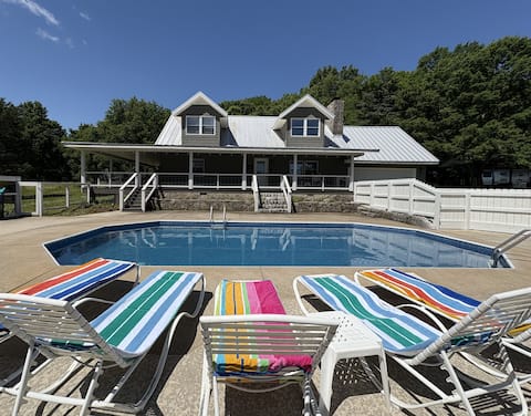 Secluded Luxury Farm Home, TN Whiskey Trail nearby