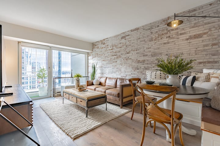 Seattle Condo Free Parking & No Resort Fees! - Seattle