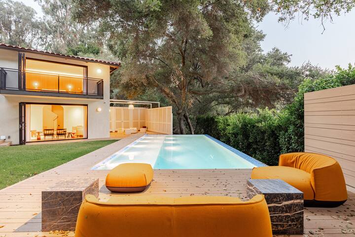 Elegant Luxury Retreat w/ Pool & Modern Touches gallery image 2