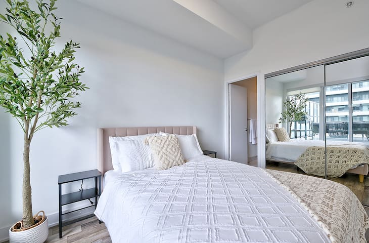 Cityscape Oasis w/ Private Patio & Parking