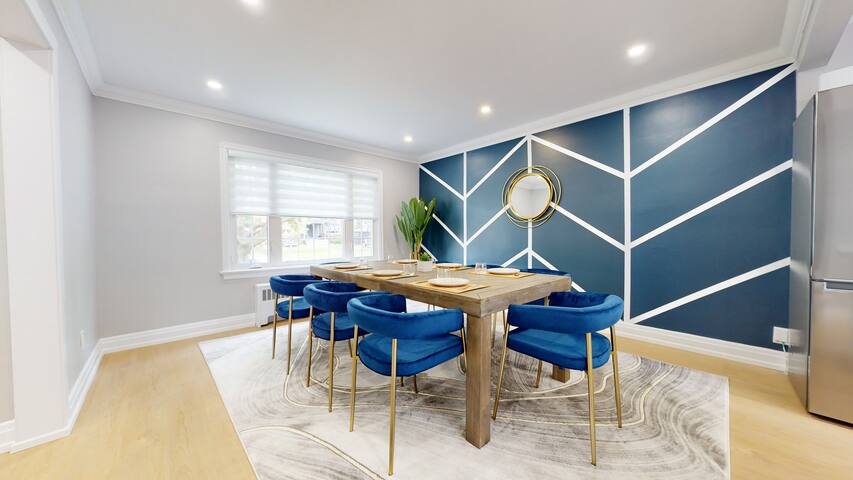 Stylish 4 Bedroom Home in AAA Location gallery image 2