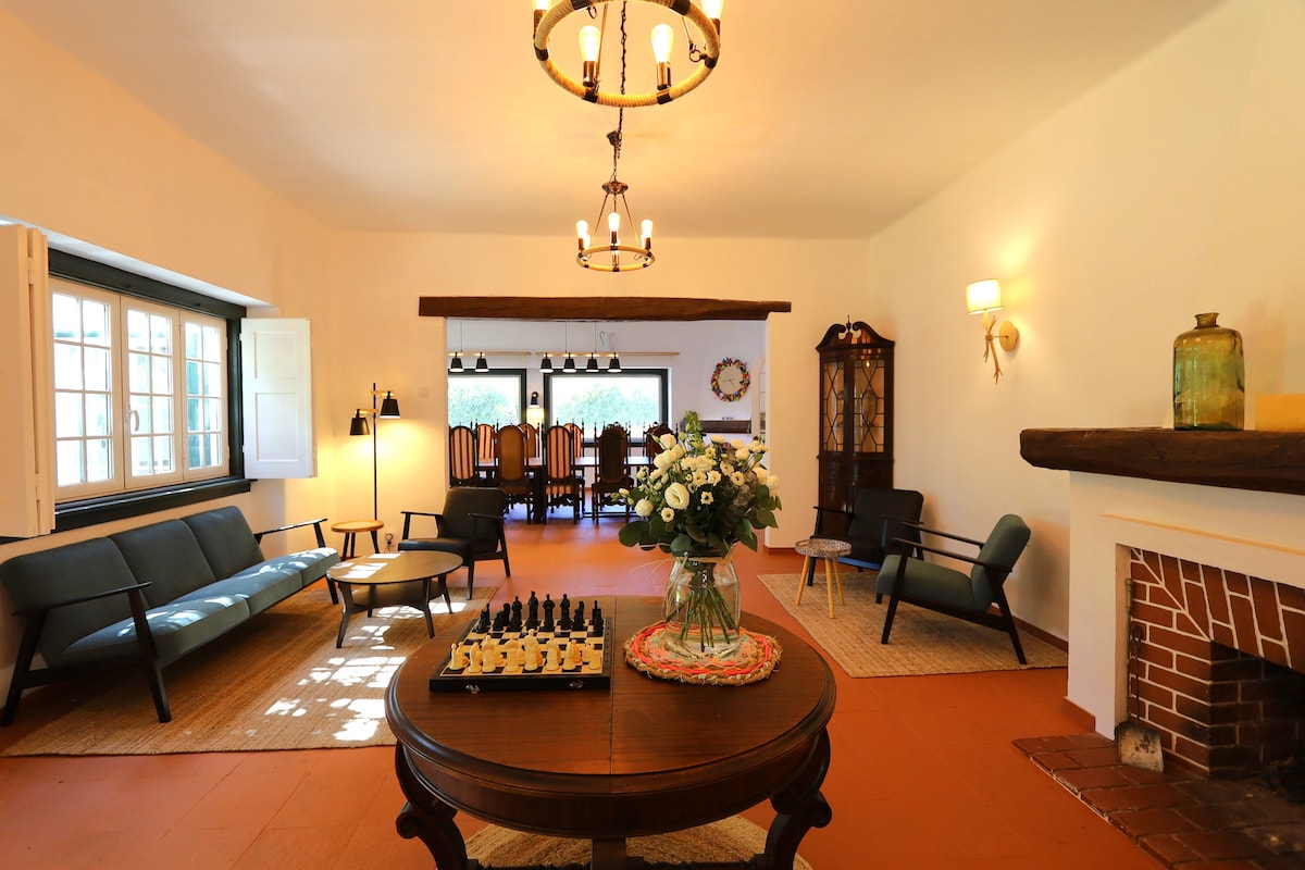 Top Airbnb: Charming Urban Farmhouse in Sintra - Top Studio em União Das Freguesias De Sintra (Santa Maria E São Miguel, São Martinho E São Pedro De Penaferrim)