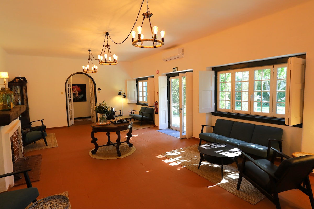 Anúncio popular: Charming Urban Farmhouse in Sintra - Garden Studio em União Das Freguesias De Sintra (Santa Maria E São Miguel, São Martinho E São Pedro De Penaferrim)