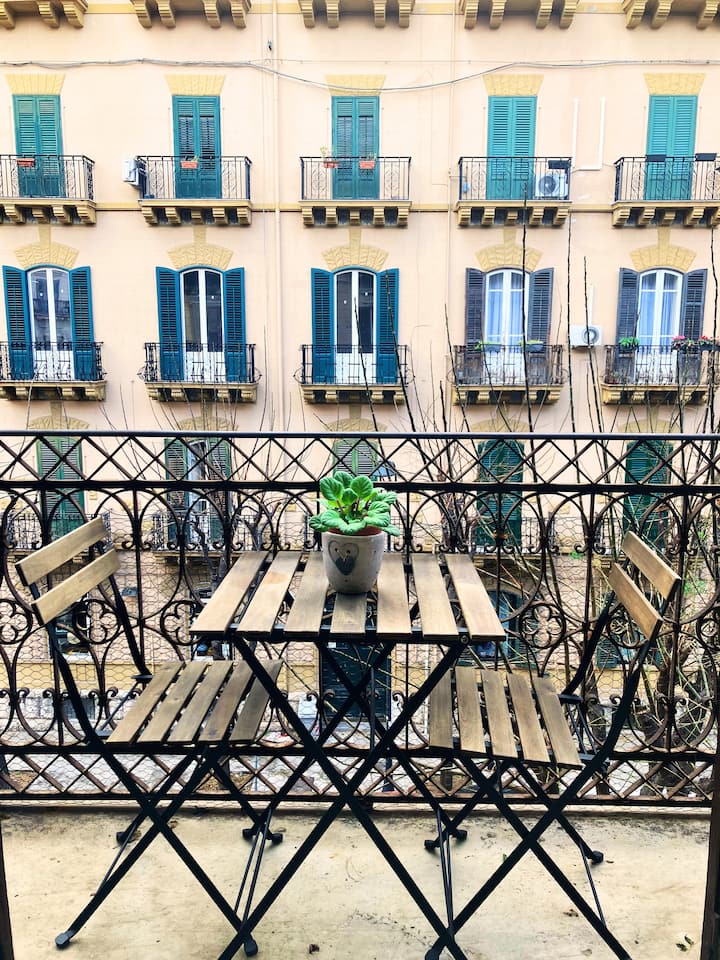 Maison Politeama: Central Stay  Walk Everywhere! - Palermo