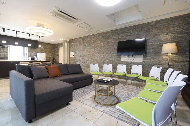 6-minute walk from Morishita Station! luxurious gallery image 2