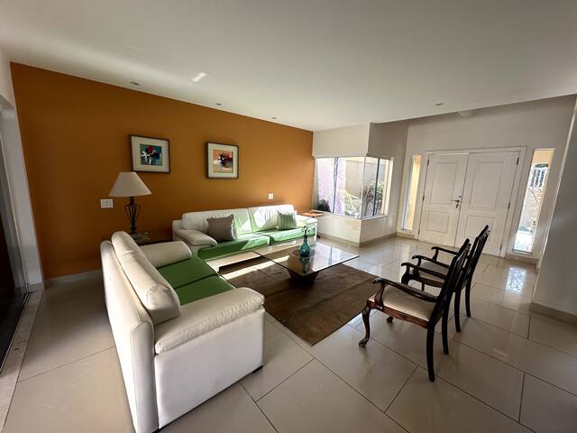 Barra – Casa 3 Suítes|Piscina|Vaga |Wifi gallery image 2