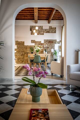 Flowers’ Home Duomo gallery image 2