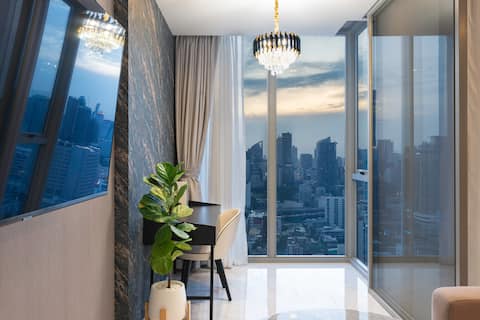 BTS Nana｜Skyline View｜500Mbps WiFi｜Sukhumvit 11