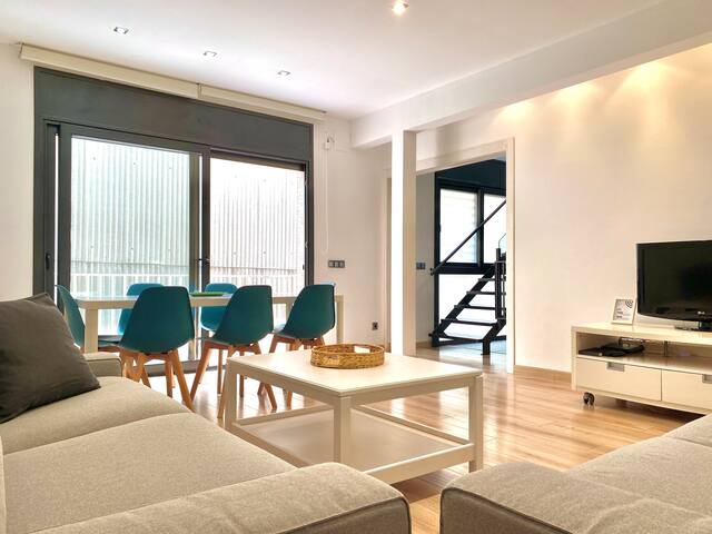 Penthouse with amazing terrace, 9 guests 3 bedroom gallery image 2