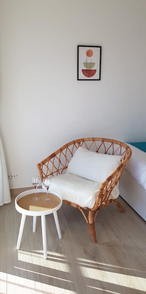 Successful Airbnb property: Charming Studio with Magical Sea & Port Views in Sausset Les Pins
