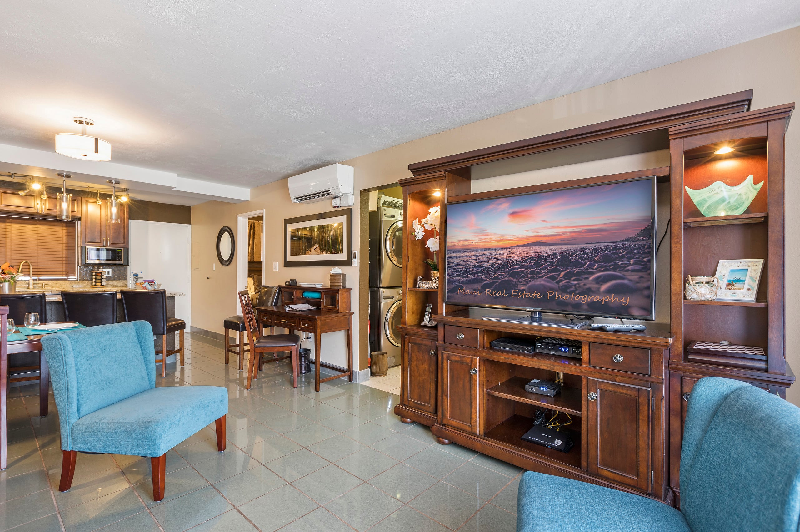 Sleeps 8 AC Beach Condo 3bdrm 3bth Kamaole Kihei - Image 1
