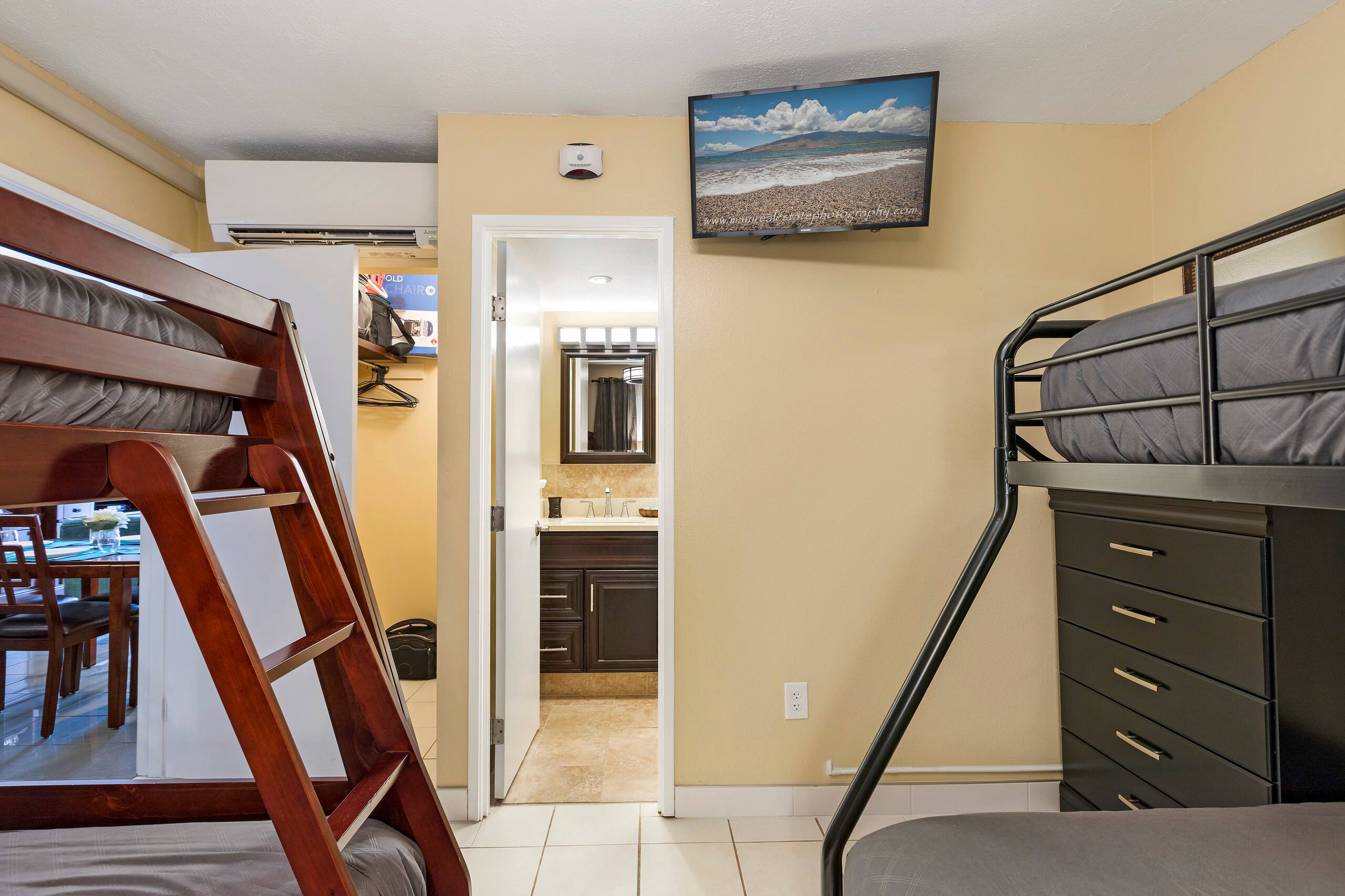 Sleeps 8 AC Beach Condo 3bdrm 3bth Kamaole Kihei - Image 19