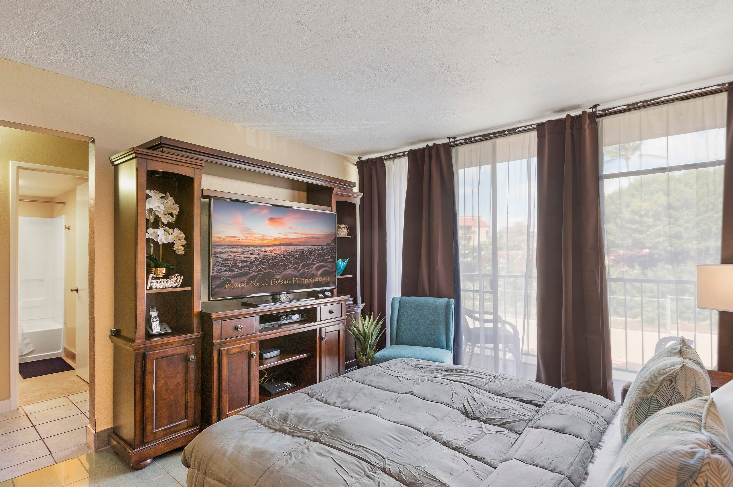 Sleeps 8 AC Beach Condo 3bdrm 3bth Kamaole Kihei - Image 8