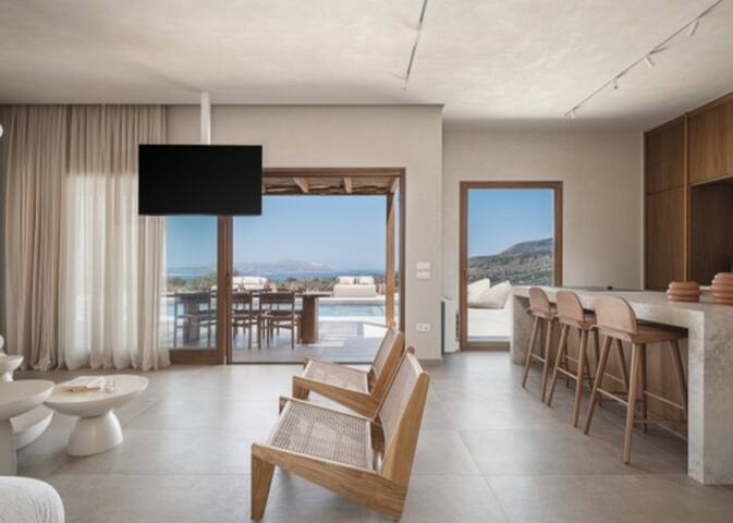 Πολυτελής βίλα με πισίνα – Villa Vasilico