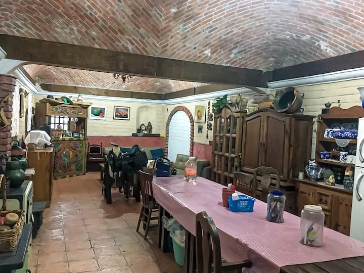 Cabaña Rústica En León - León