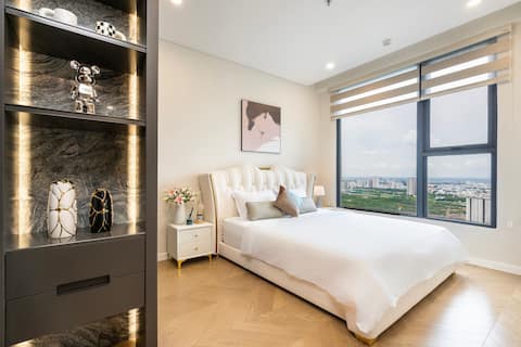 Lumiere 2BR - W37 with hight floor, pool, free gym