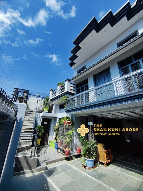 Premium homestay in Ayodhya- The ShailKunj Abode 6