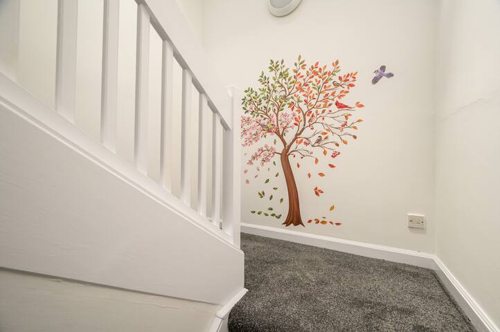 Bright 2BR City Centre Apartment gallery image 3