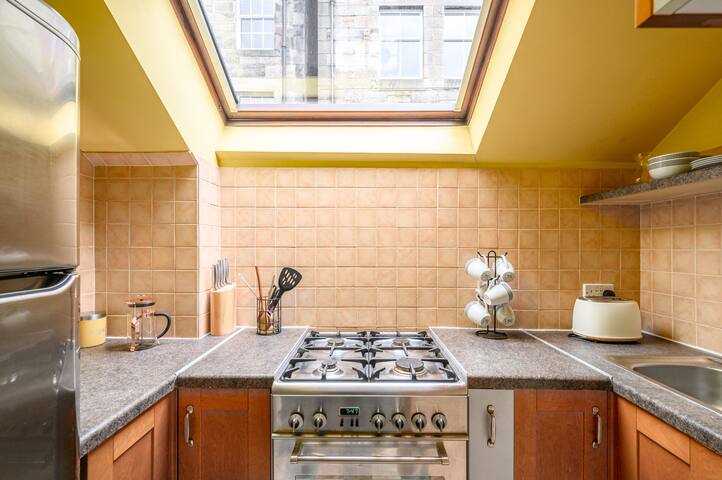 Bright 2BR City Centre Apartment gallery image 2