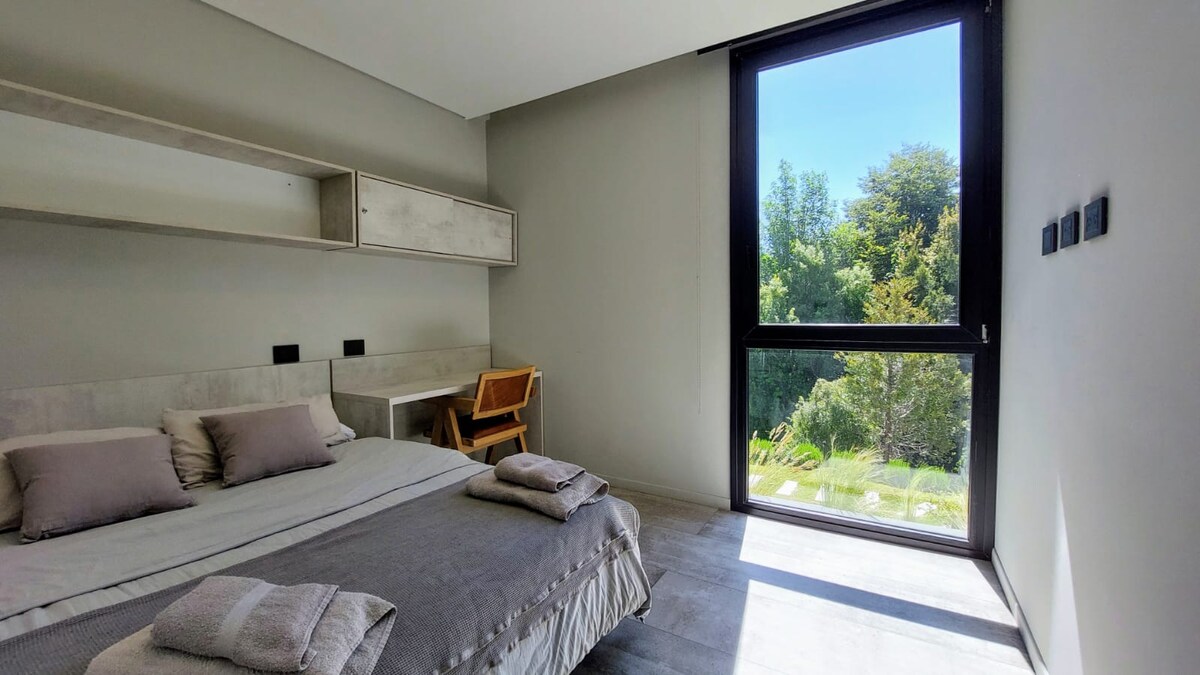 Hermosa Casa Arelauq Golf&Polo prox Cerro Catedral - Casa en Arelauquen Golf & Country Club